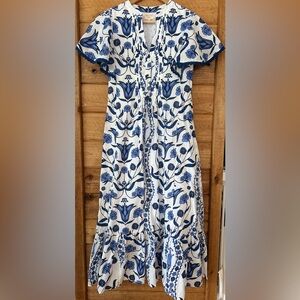 Elegant Blue and White Floral Midi Dress